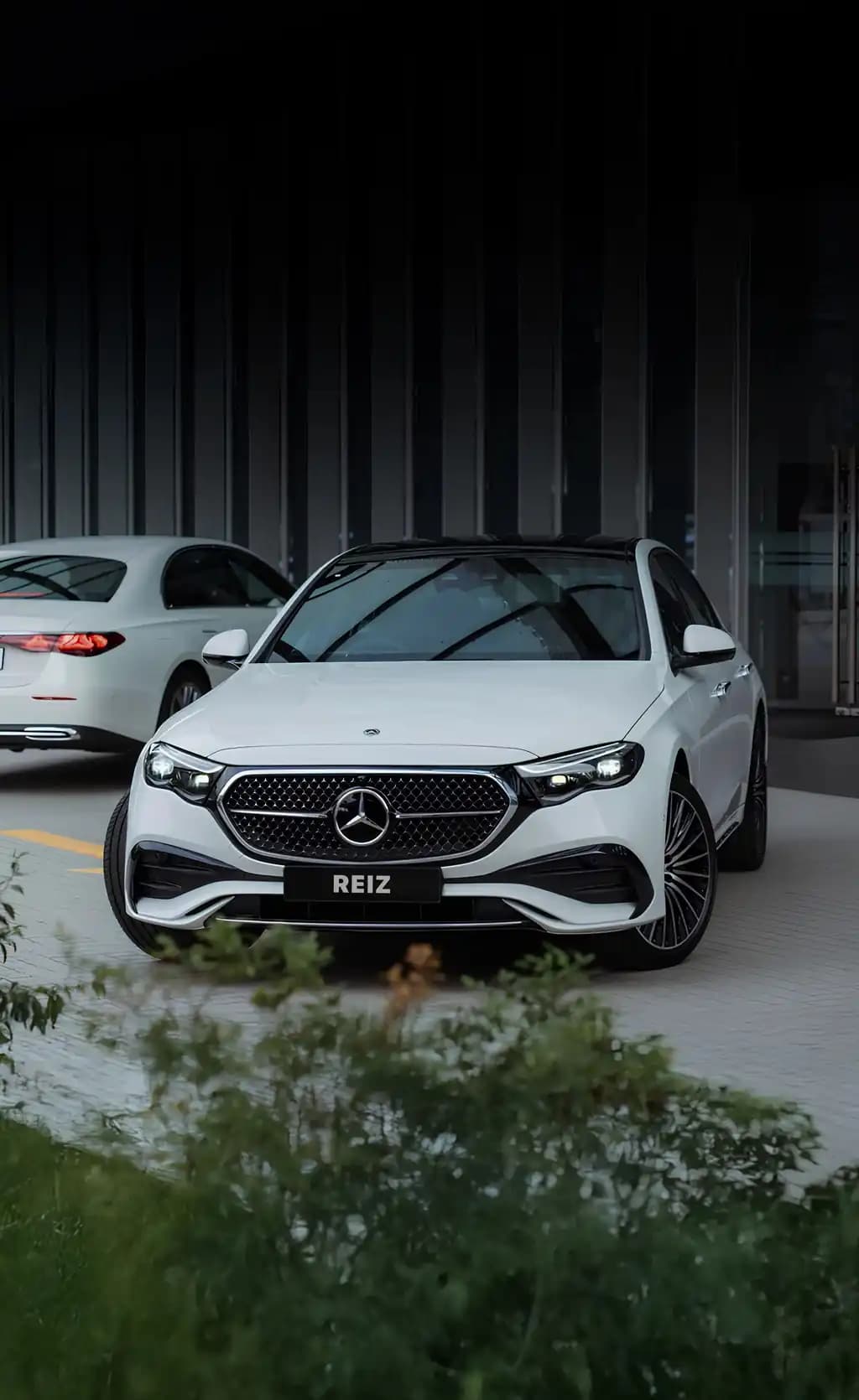 Оренда авто Львів — Mercedes CLE на фоні Карпат | REIZ